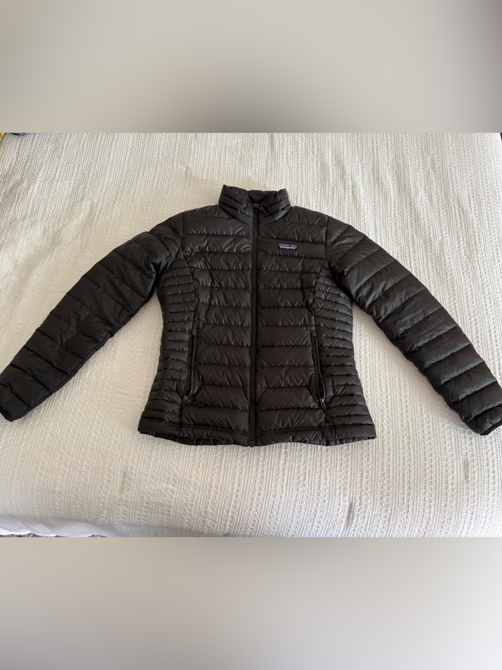 Patagonia Women's Down Sweater Jacket, black